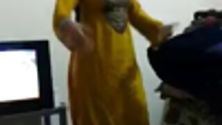 સુંદર યુવાન