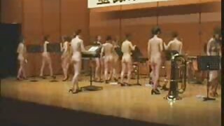 એક ડિક ટોચ પર